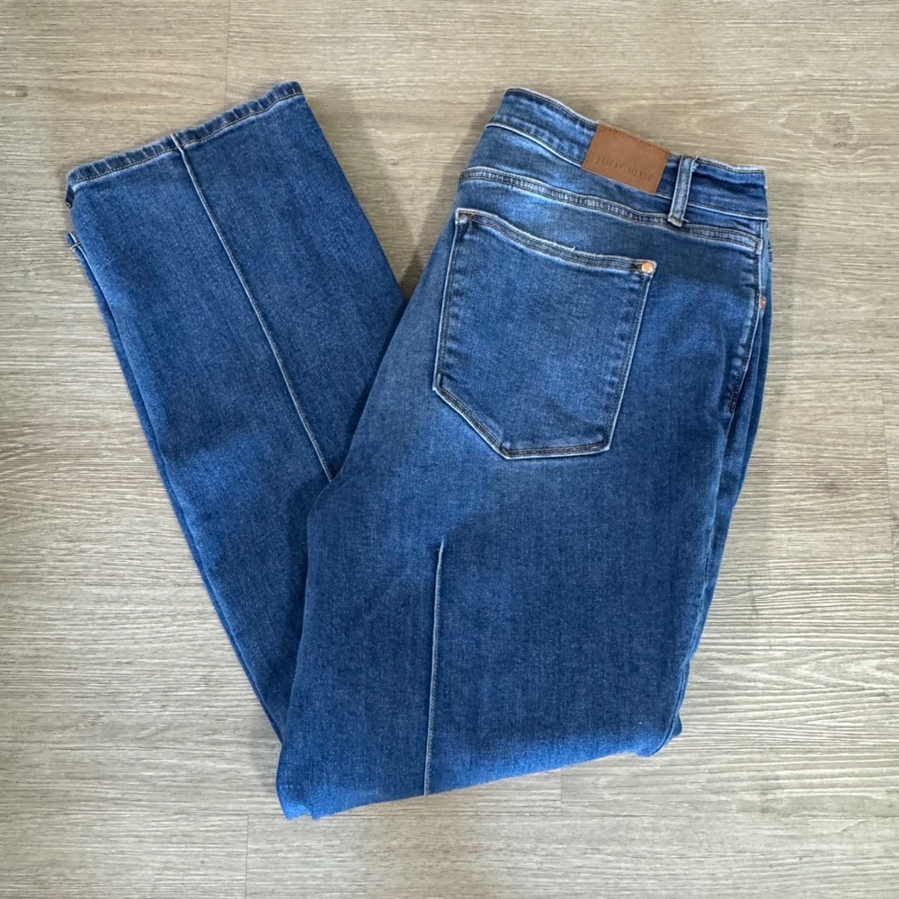 Judy Blue Straight Fit Jeans Womens 22W Blue Seam Front JB82571MD-PL